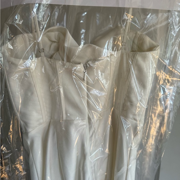 CHARMAINE IVORY CORSET MIDI DRESS - Picture 11 of 12